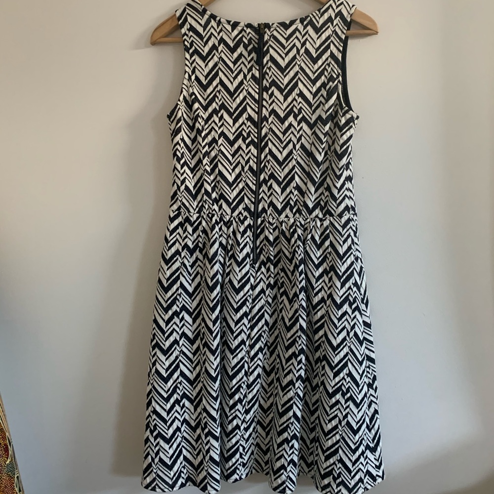 Maeve Caldera Chevron Dress - Picture 3 of 5